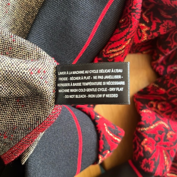 Icone V neck sweater - Picture 6 of 6